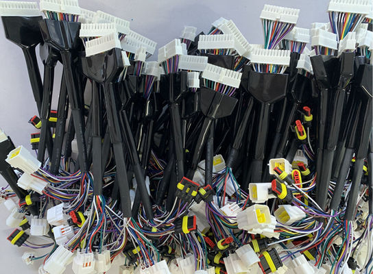 24 - 32AWG 와이어 연결을 위해 사용자 정의 자동차 와이어링 하번 24 핀