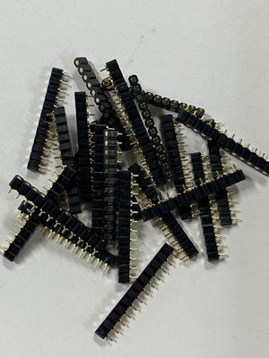 SMT 타입 포고 핀 도킹 커넥터 4핀 10핀 12핀 스프링 로딩 콘택트 고 내구성 및 소금 안개 저항성