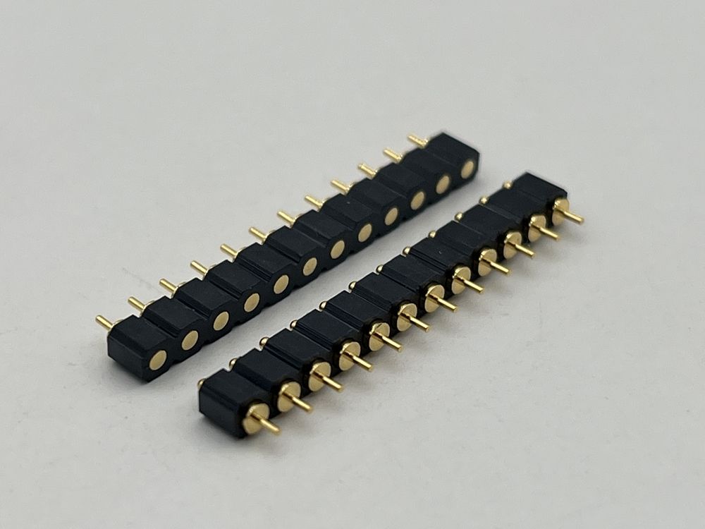 SMT 타입 포고 핀 도킹 커넥터 4핀 10핀 12핀 스프링 로딩 콘택트 고 내구성 및 소금 안개 저항성